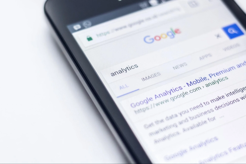 Куда потратить ограниченный бюджет – на контекст или SEO?